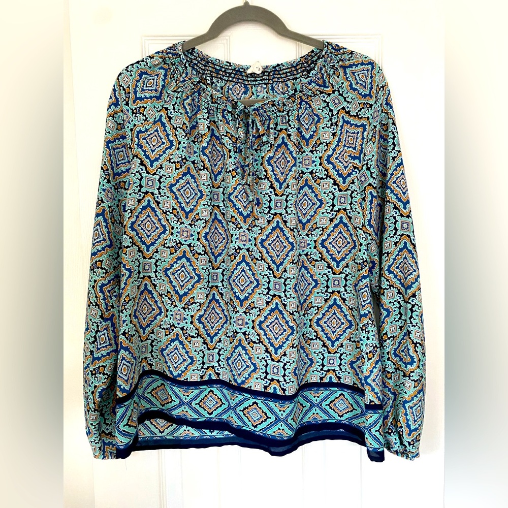 Gap work/ casual lightweight blouse. Beautiful colors